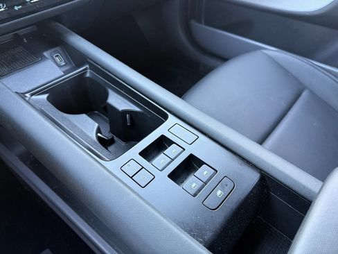 Used 2023 Hyundai Ioniq 6 SEL image 25