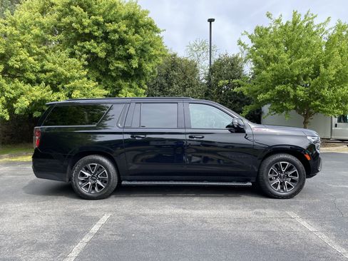 Used 2021 Chevrolet Suburban Z71 w/ Z71 Off-Road Package image 10