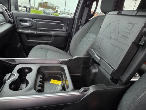 Used 2025 RAM 2500 Big Horn image 28