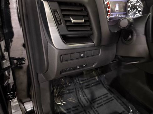 Certified 2025 Nissan Rogue SV w/ SV Premium Package FWD image 16