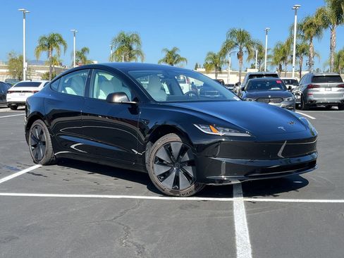 Used 2025 Tesla Model 3 Long Range image 2