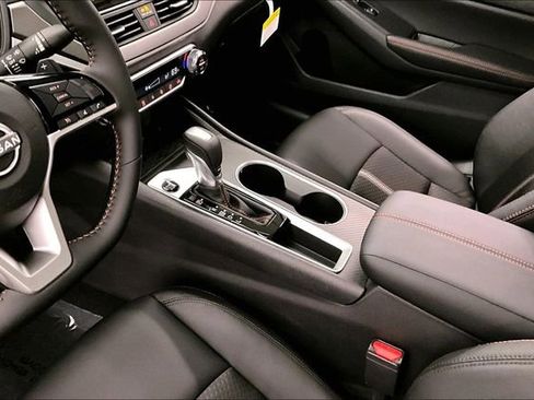 New 2026 Nissan Altima 2.5 SR FWD image 9