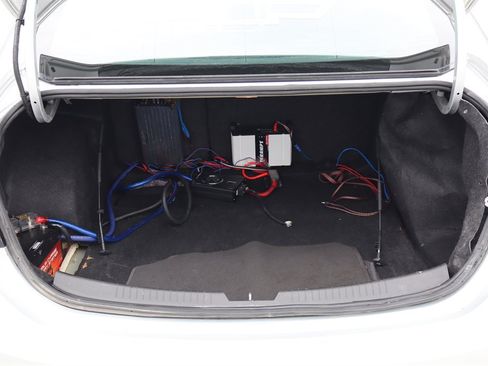 Used 2017 Chevrolet Malibu LT FWD image 38