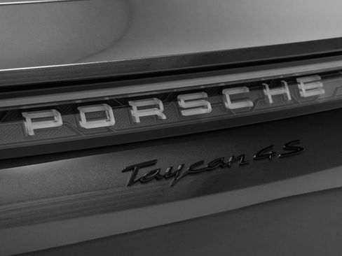 New 2025 Porsche Taycan 4S image 21