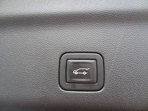 Used 2024 Chevrolet Tahoe RST w/ Luxury Package AWD/4WD image 12