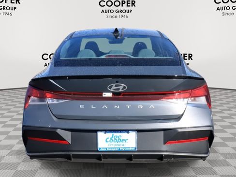 New 2026 Hyundai Elantra Sport image 7