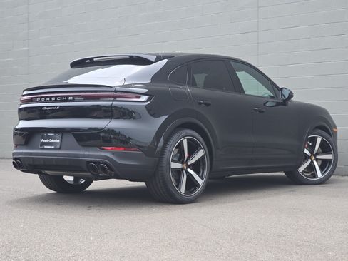 New 2026 Porsche Cayenne S AWD/4WD image 16