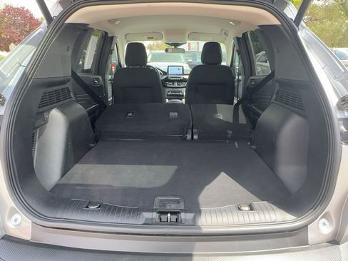 Used 2023 Ford Escape Active w/ Cold Weather Package FWD image 11