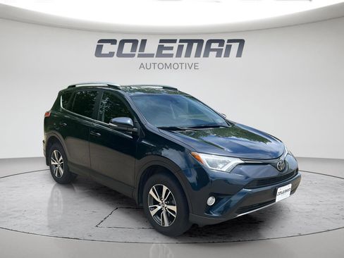 Used 2018 Toyota RAV4 XLE w/ Plus Extra Value Package AWD/4WD image 7