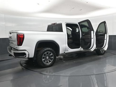 Used 2024 GMC Sierra 1500 AT4 w/ Technology Package AWD/4WD image 53
