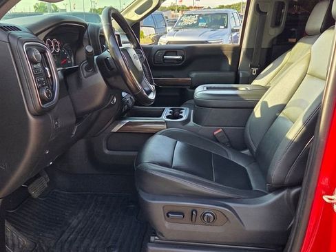 Used 2021 Chevrolet Silverado 1500 RST w/ Convenience Package II AWD/4WD image 12