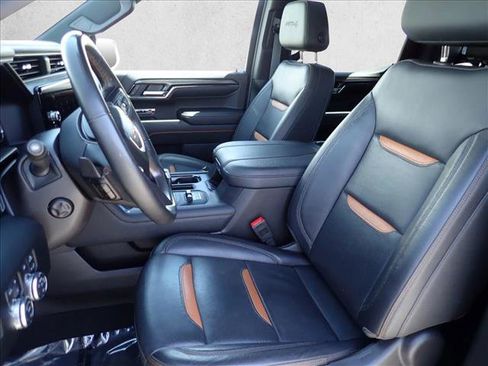 Used 2024 GMC Sierra 1500 AT4 w/ Technology Package image 11