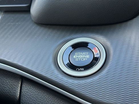 New 2025 Jeep Grand Cherokee Laredo X w/ Luxury Tech Group I image 22