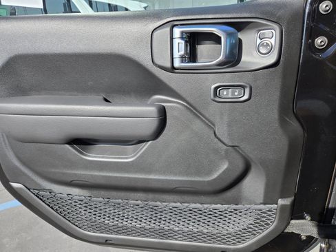 New 2026 Jeep Gladiator Sport image 22