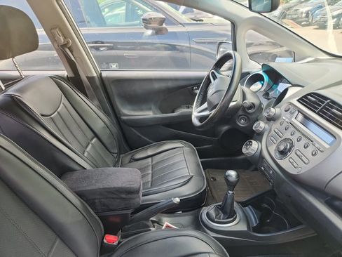 Used 2011 Honda Fit Sport image 5