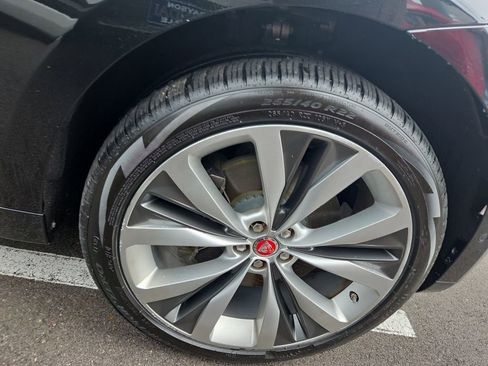 Used 2021 Jaguar F-PACE R-Dynamic S AWD/4WD image 2