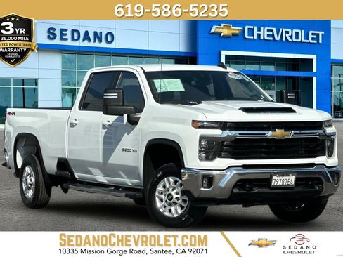 Used 2025 Chevrolet Silverado 2500 LT w/ Convenience Package AWD/4WD image 1