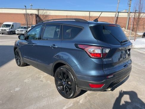 Used 2018 Ford Escape SE w/ SE Sport Appearance Package image 7