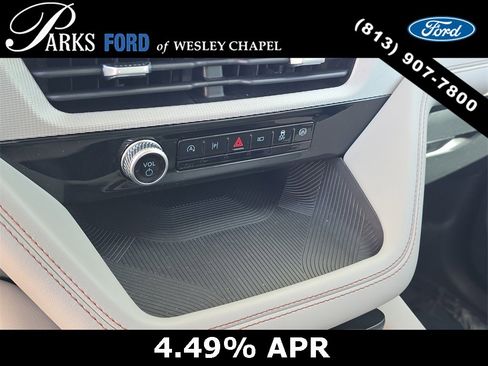 Certified 2025 Ford Explorer Active w/ Active Comfort Package image 24