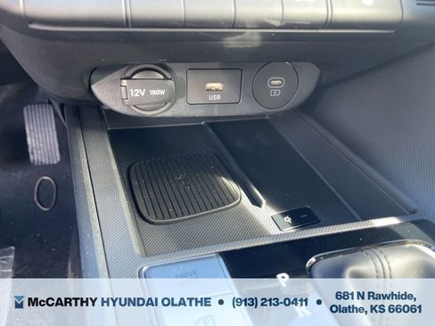 Certified 2025 Hyundai Elantra SEL FWD image 25