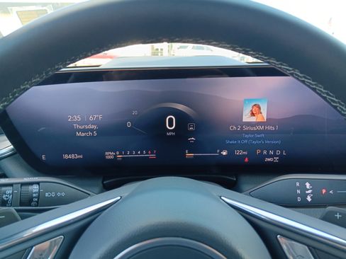 Used 2025 Buick Enclave Preferred image 12