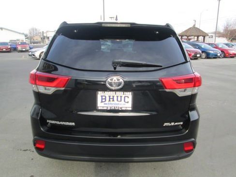 Used 2018 Toyota Highlander XLE image 5