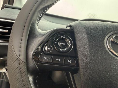 Used 2021 Toyota Prius XLE image 26