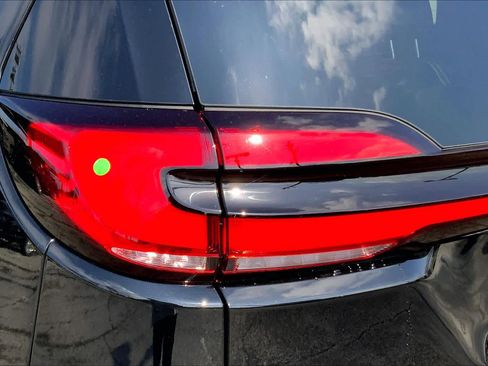 New 2026 Chrysler Pacifica Select image 11