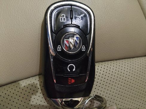Used 2020 Buick Enclave Premium w/ Sun and Sites Package FWD image 32