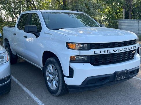 Used 2021 Chevrolet Silverado 1500 Custom RWD image 2