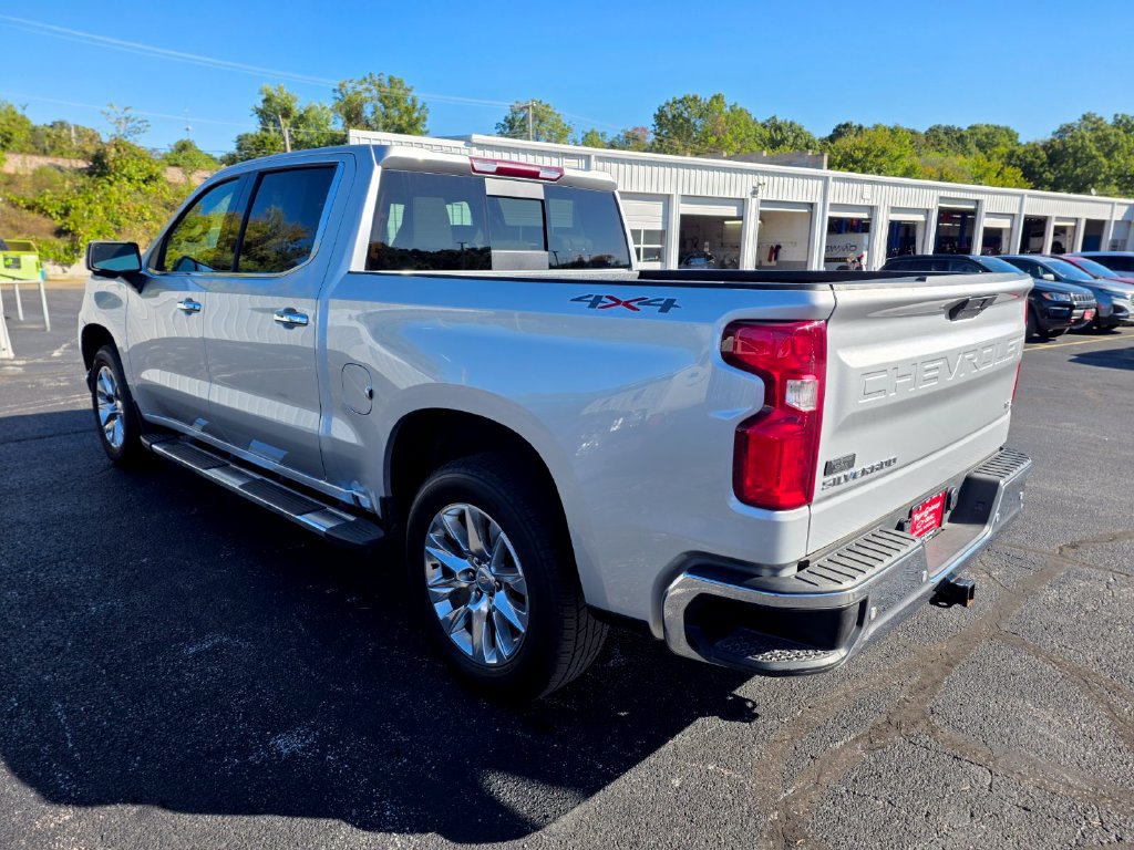 Used 2022 Chevrolet Silverado 1500 LTZ w/ LTZ Premium Package AWD/4WD image 6