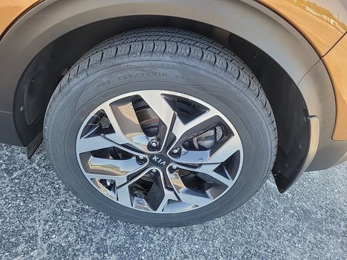 Used 2020 Kia Sportage EX w/ EX Technology Package FWD image 9