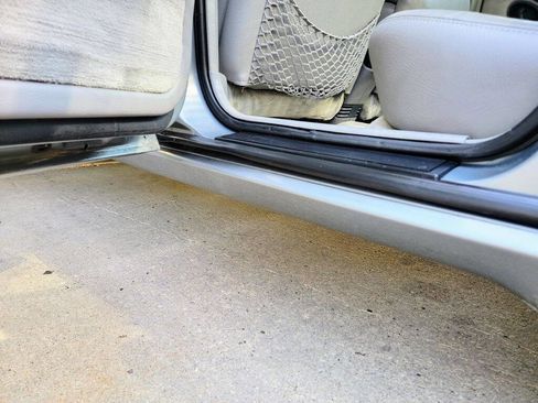 Used 1994 Pontiac Bonneville SSE FWD image 36