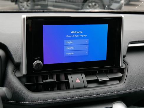 Certified 2025 Toyota RAV4 XLE AWD/4WD image 27