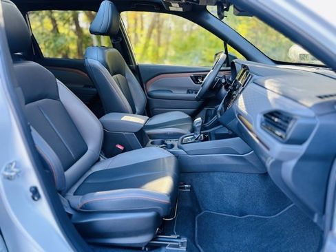 Used 2025 Subaru Forester Sport image 26