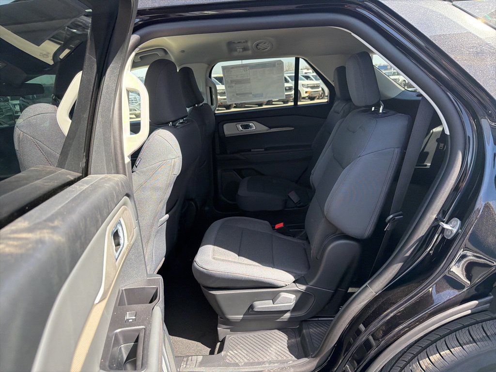 New 2026 Ford Explorer Active AWD/4WD image 19