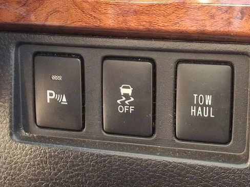 Used 2015 Toyota Tundra Platinum image 28