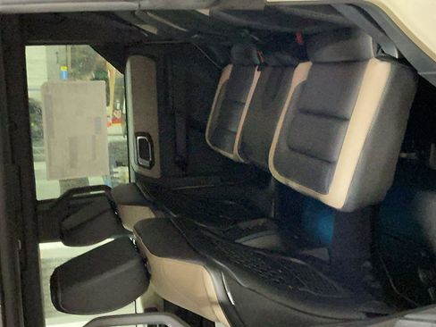 New 2025 Ford Bronco Big Bend w/ Black Diamond Package image 14