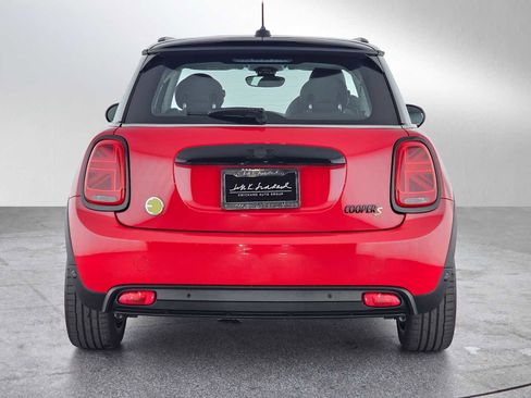 Used 2024 MINI Cooper SE image 4