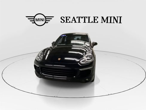 Used 2018 Porsche Cayenne image 4