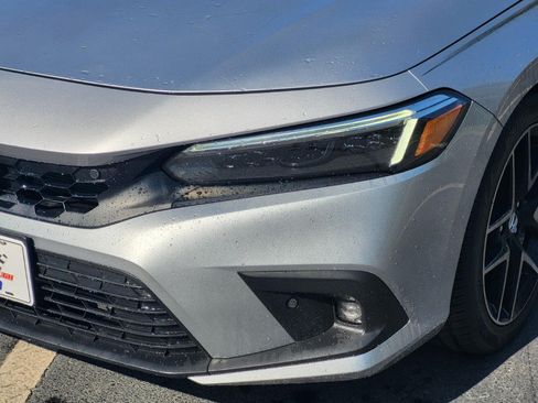 Certified 2022 Honda Civic Sport Touring image 7