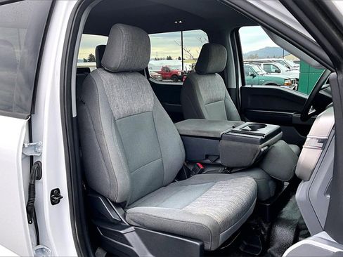 Used 2024 Ford F350 XLT image 7