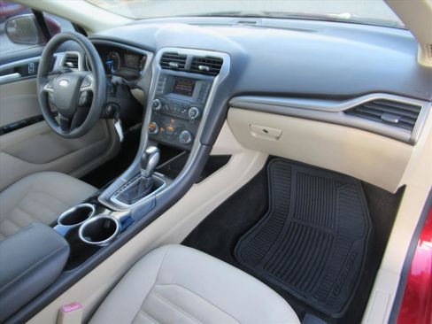 Used 2013 Ford Fusion SE image 11