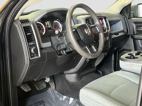 Used 2020 RAM 1500 Tradesman w/ Chrome Plus Package AWD/4WD image 9