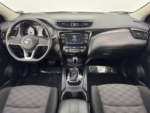 Used 2022 Nissan Rogue Sport SV image 11