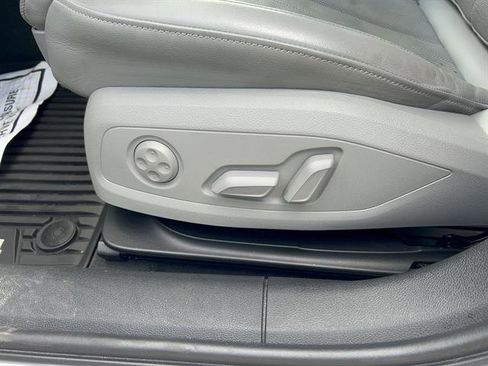 Used 2021 Audi A4 2.0T Premium Plus w/ Premium Plus Package image 10