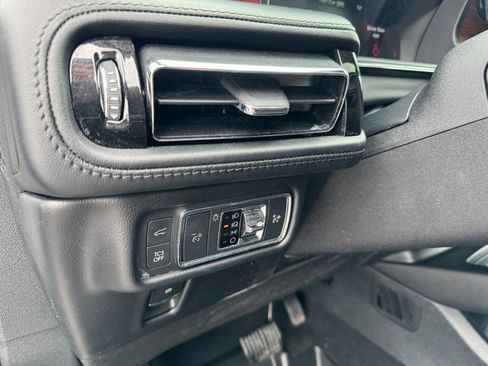 Certified 2022 Lincoln Nautilus Reserve w/ Equipment Group 201A image 14