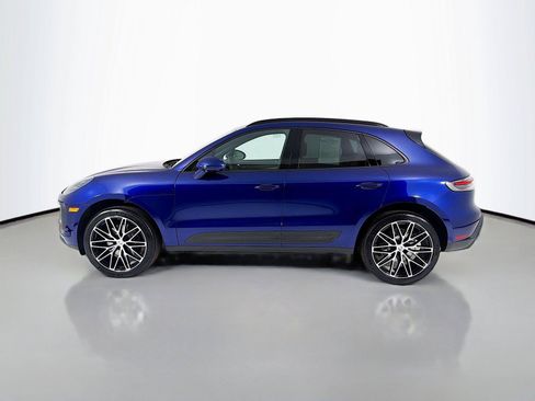 Certified 2026 Porsche Macan AWD/4WD image 2