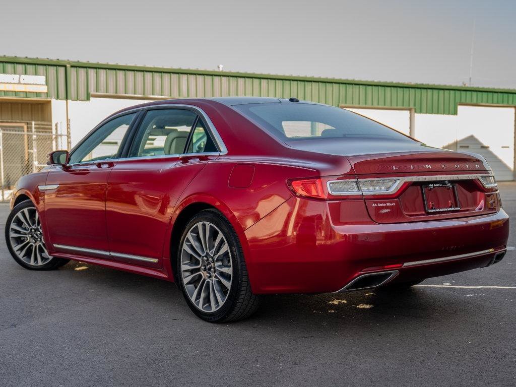 Used 2017 Lincoln Continental Select w/ Climate Package AWD/4WD image 4