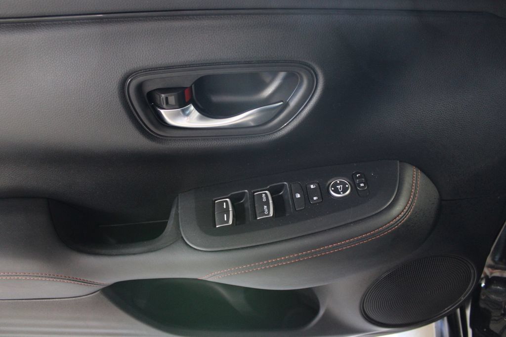 Used 2024 Honda HR-V Sport image 7